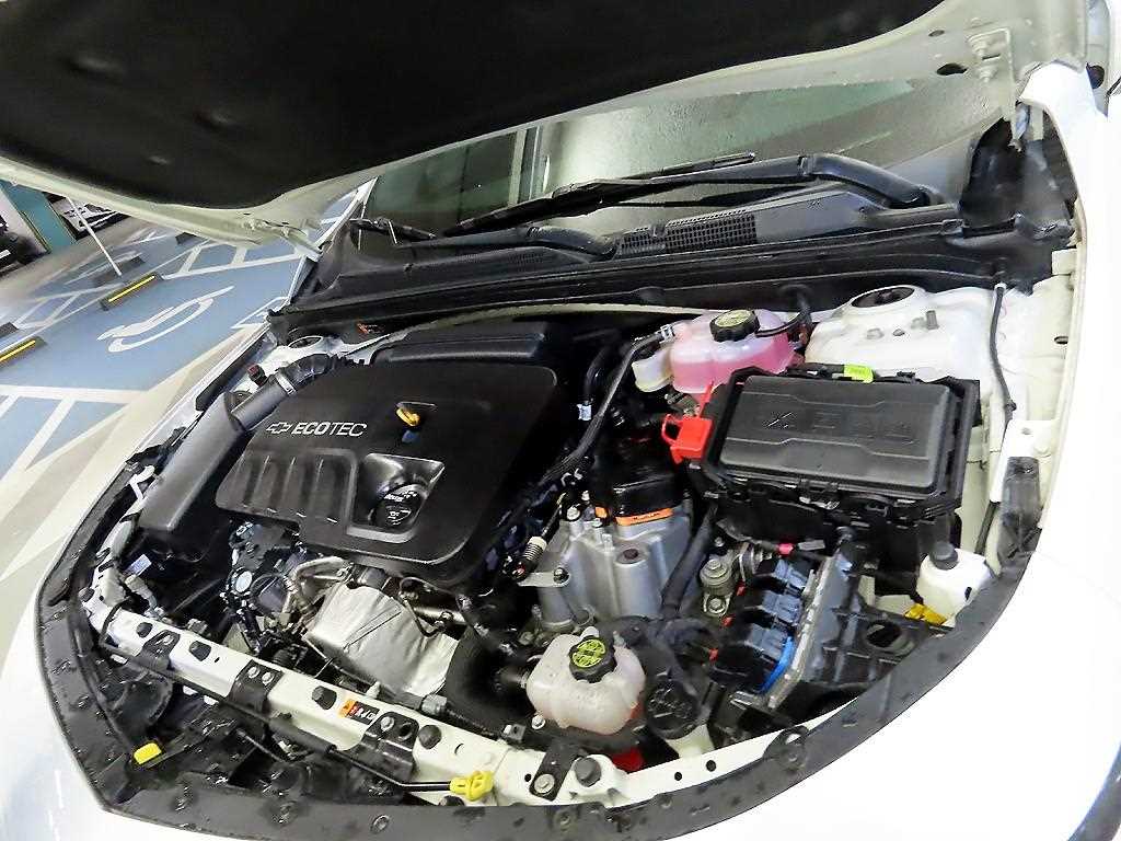 Chevrolet Malibu 2017 Blanco - Importación desde Corea - HF Imports Iquique - Foto 18