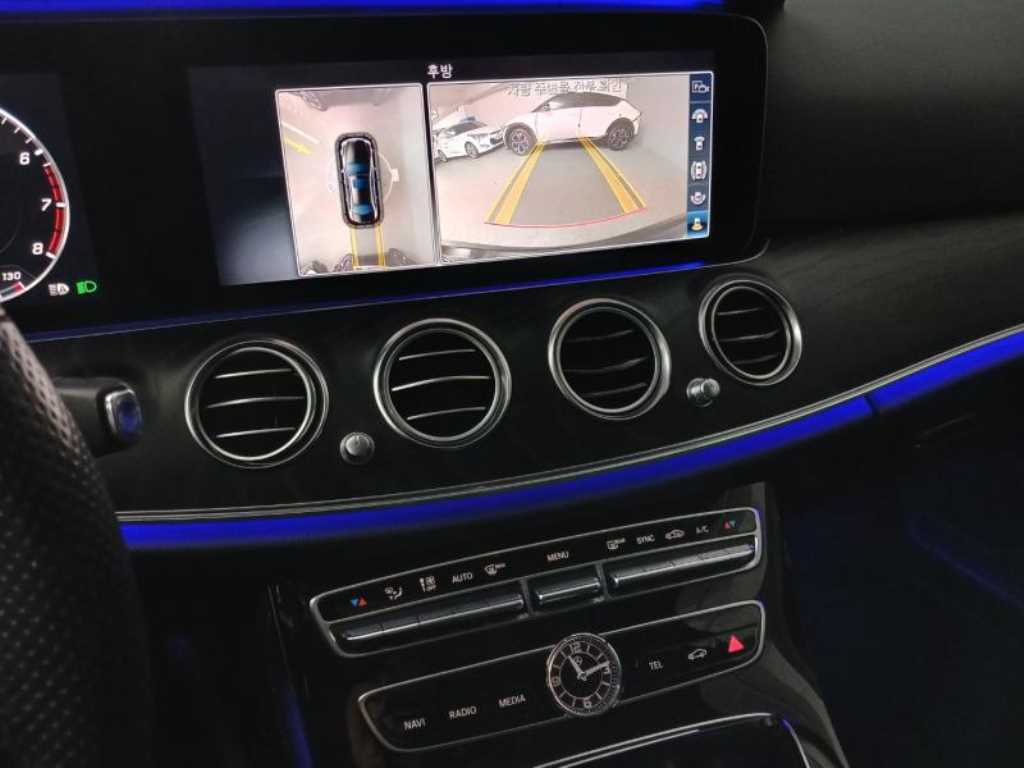 Mercedes Benz E class 2018 Negro - Importación desde Corea - HF Imports Iquique - Foto 13