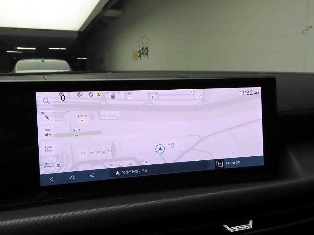 HYUNDAI Sonata - Vista 8