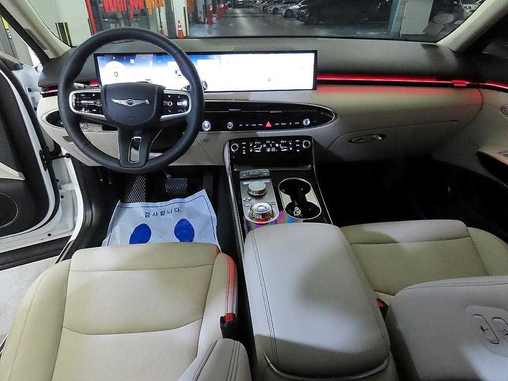 Genesis GV70 - Vista 10