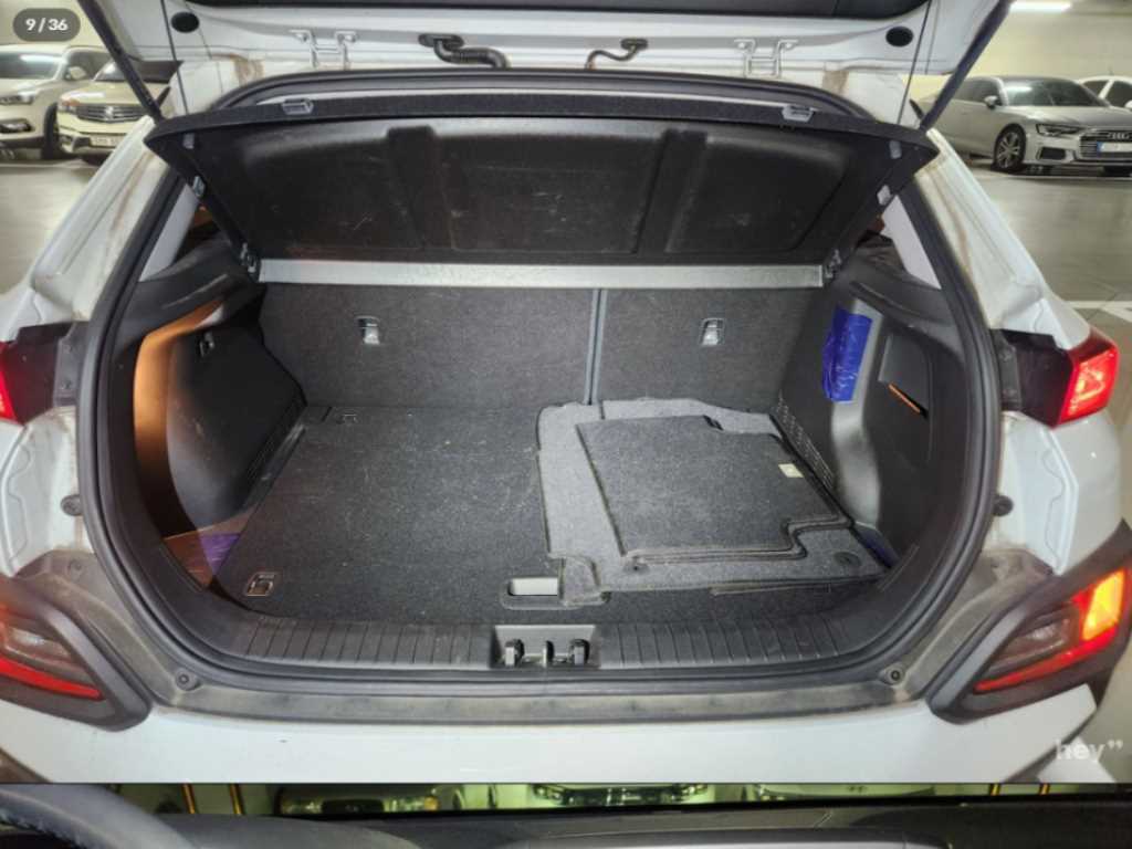 HYUNDAI Kona - Vista 6