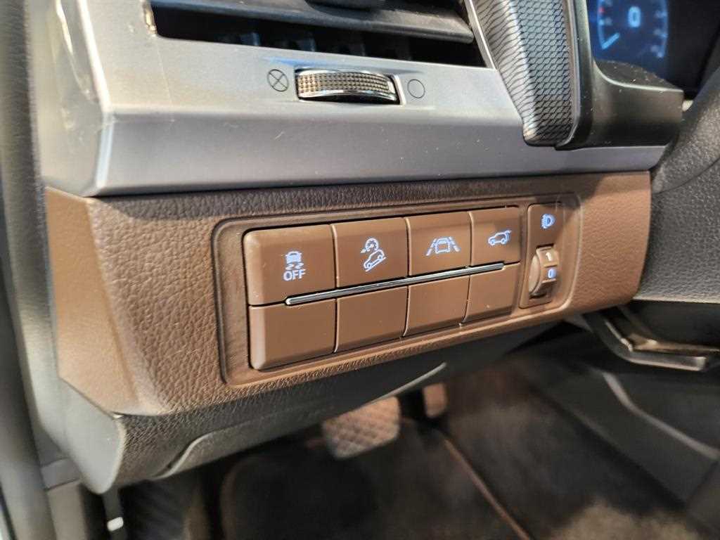 Ssangyong Rexton 2023 Blanco - Importación desde Corea - HF Imports Iquique - Foto 13