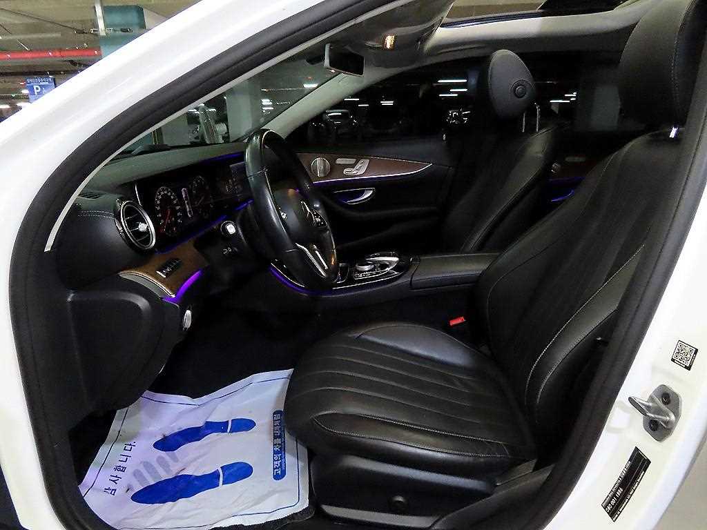 Mercedes Benz E class - Vista 6