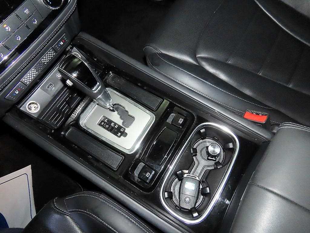 Ssangyong Rexton - Vista 12