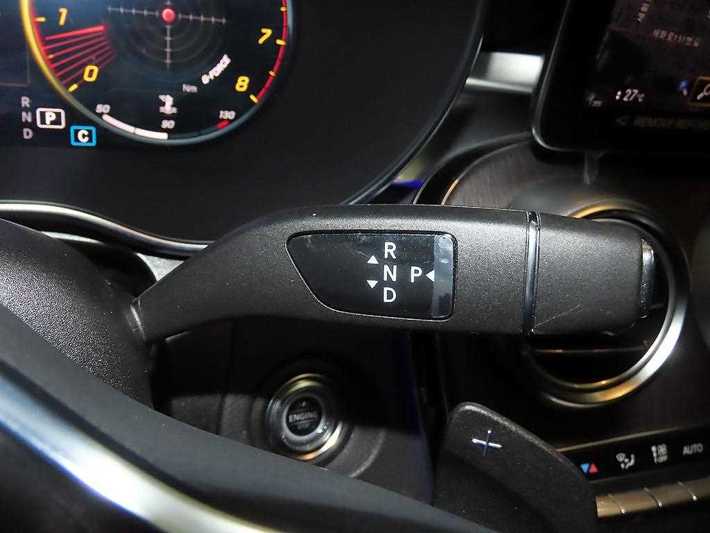 Mercedes Benz GLC Class - Vista 12