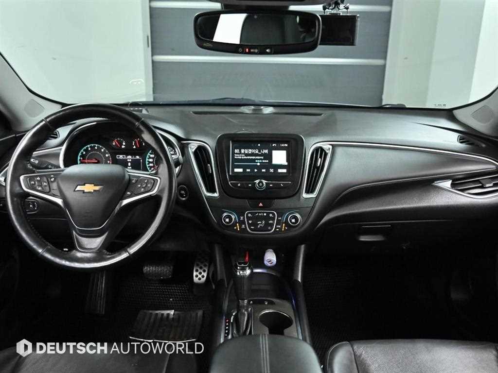 Chevrolet Malibu - Vista 7