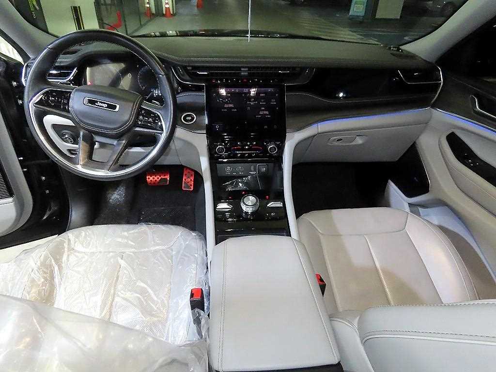 Jeep Cherokee - Vista 10