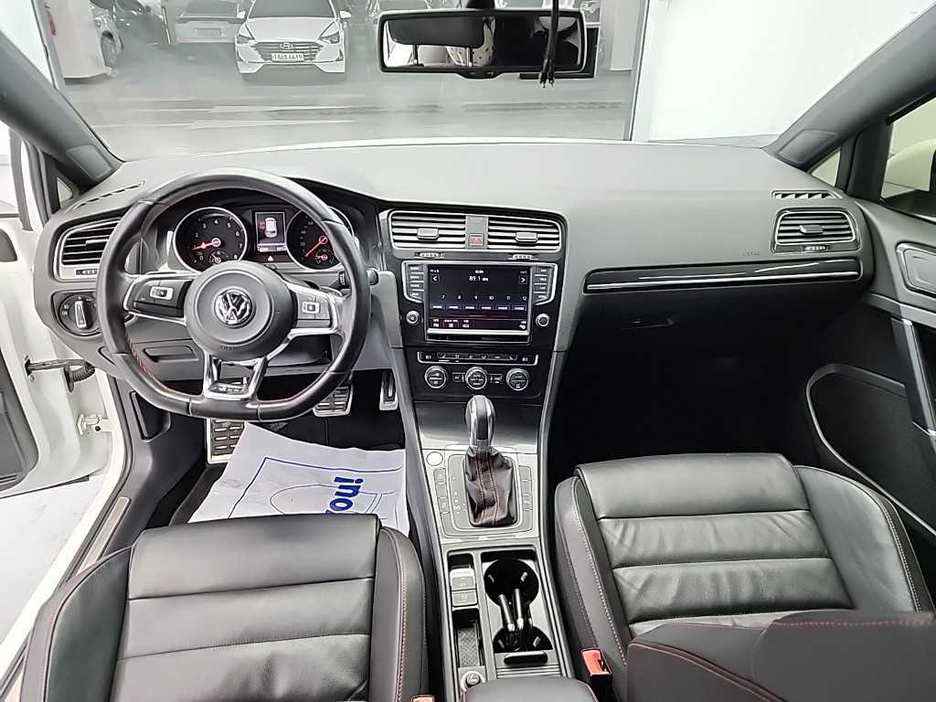 Volkswagen Golf - Vista 7