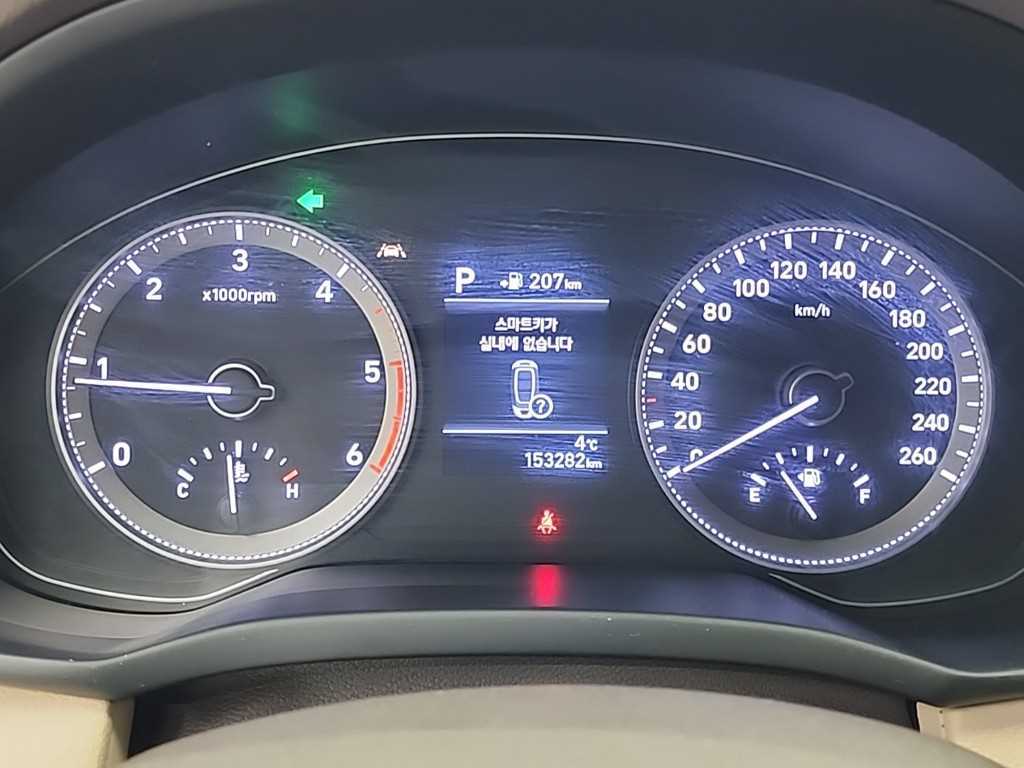 HYUNDAI Grandeur - Vista 6