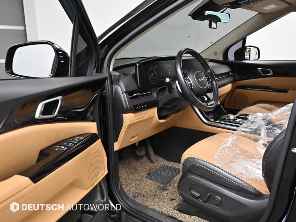 KIA Carnival - Vista 11