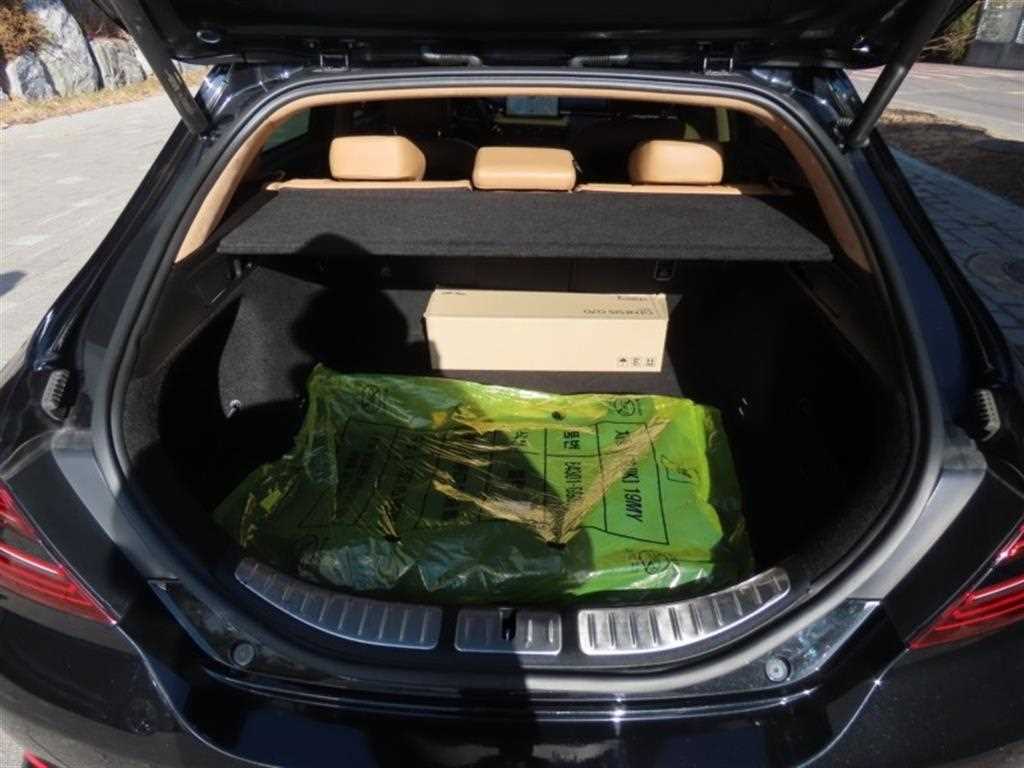 Genesis G70 2023 Negro - Importación desde Corea - HF Imports Iquique - Foto 18