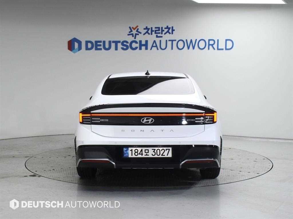 HYUNDAI Sonata - Vista 4