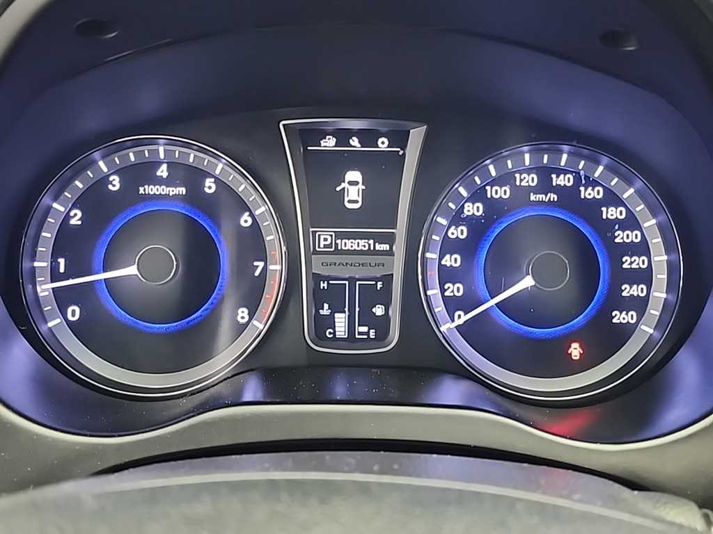 HYUNDAI Grandeur - Vista 6