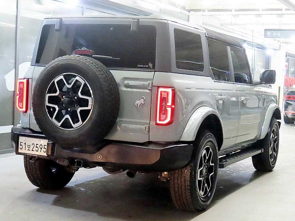 Ford Bronco - Vista 4