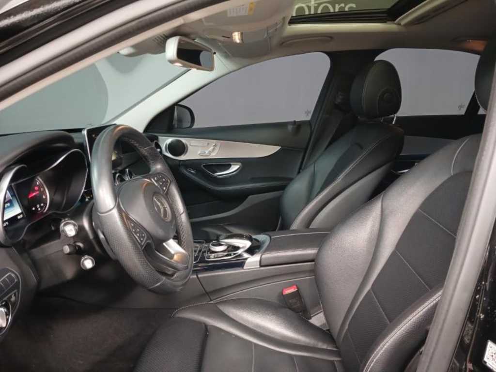 Mercedes Benz C Class - Vista 6