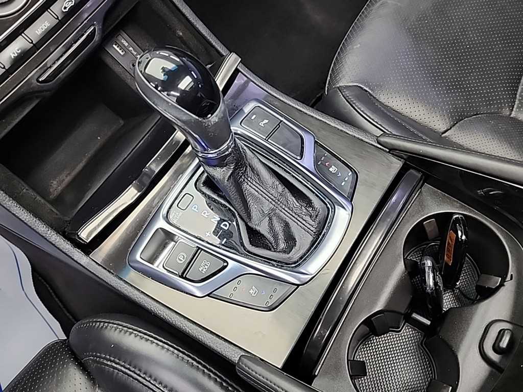 HYUNDAI Grandeur - Vista 8