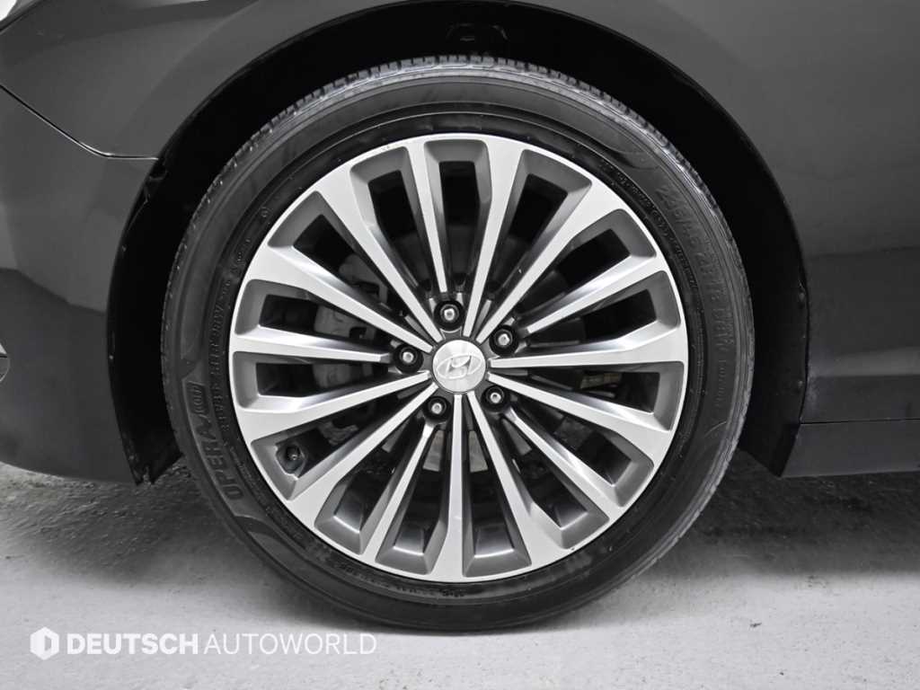 HYUNDAI Sonata - Vista 5