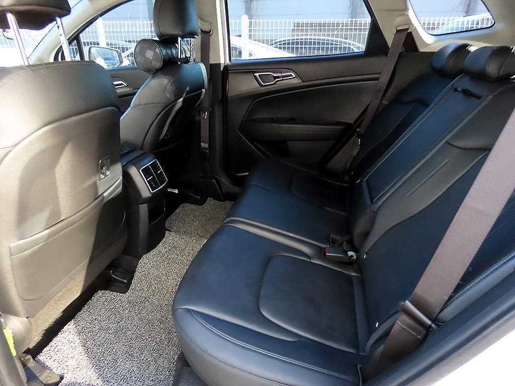 KIA Sportage - Vista 6