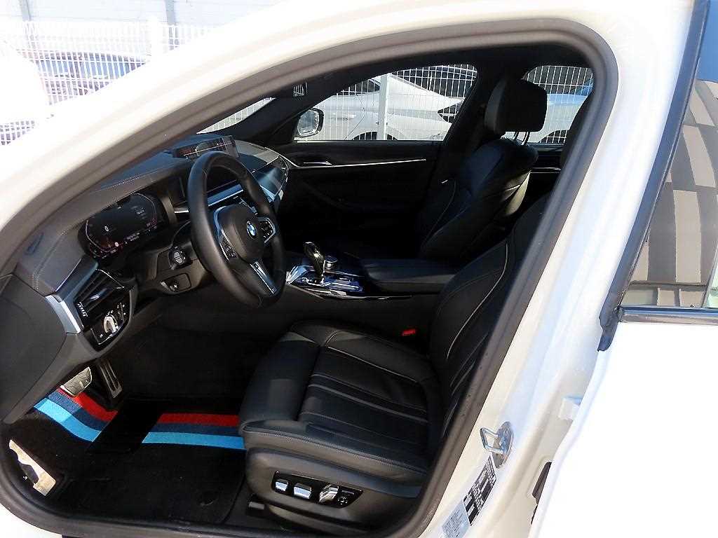 BMW 5 Series - Vista 5