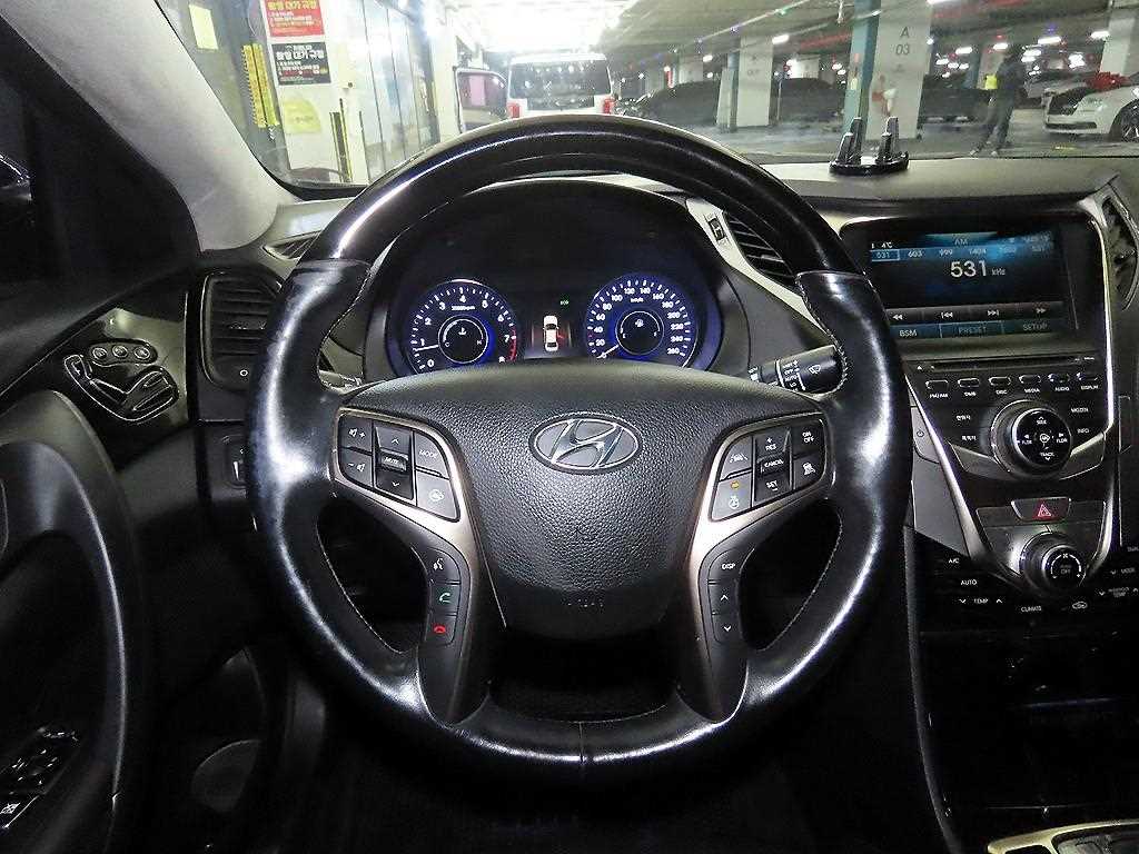 HYUNDAI Grandeur - Vista 8