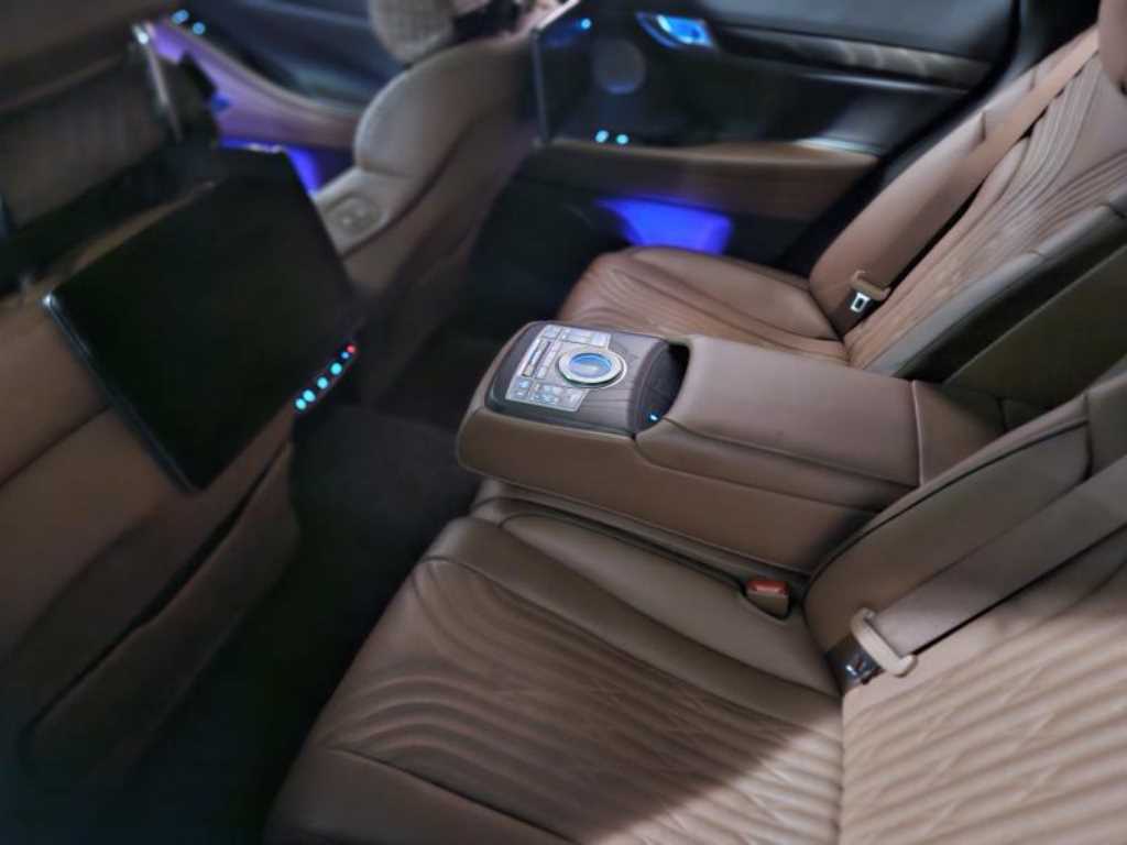 Genesis G80 - Vista 4