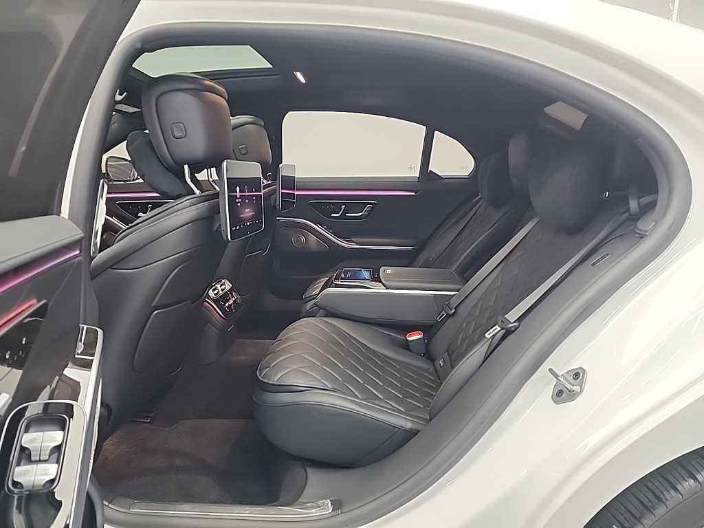 Mercedes Benz S Class - Vista 12