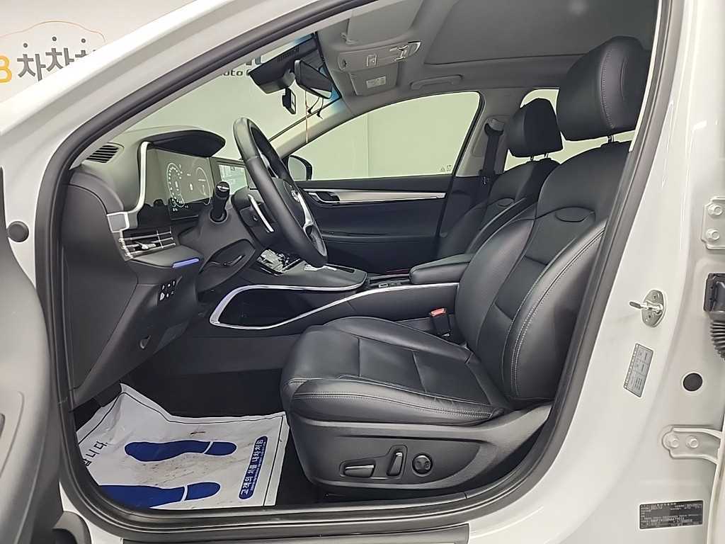 HYUNDAI Grandeur - Vista 11