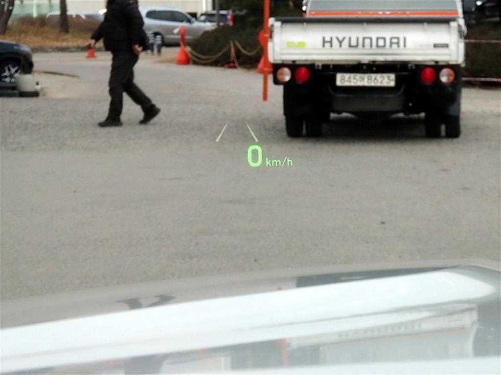 Genesis G70 - Vista 10