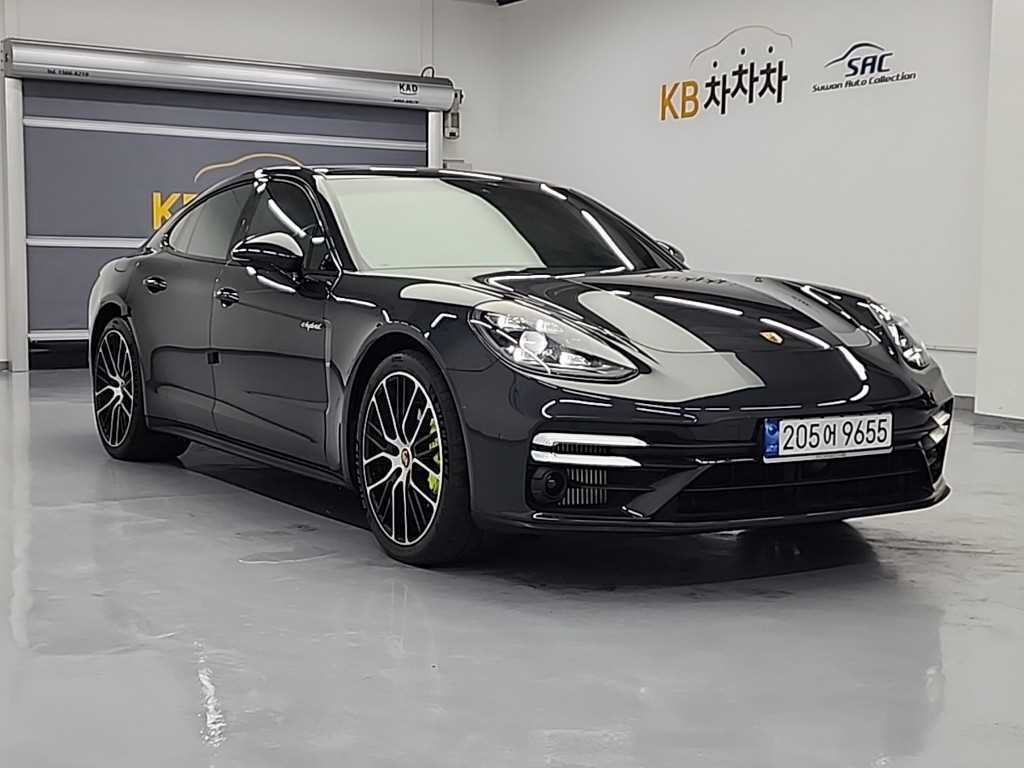 Porsche Panamera - Vista 3
