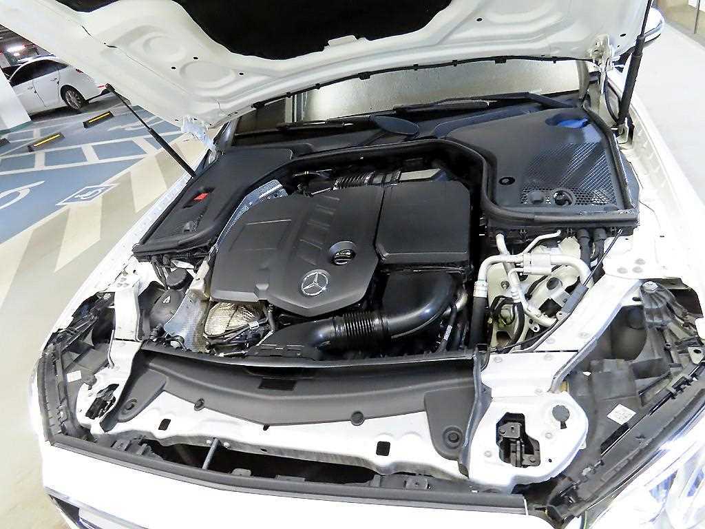 Mercedes Benz E class 2019 Blanco - Importación desde Corea - HF Imports Iquique - Foto 19