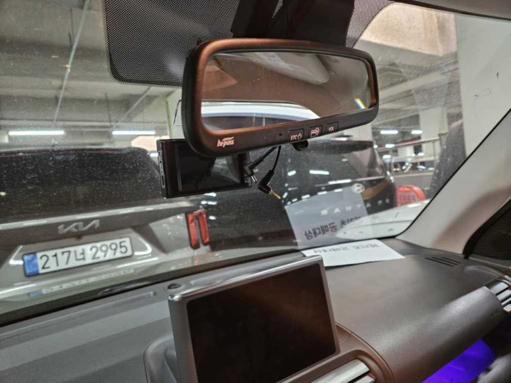 HYUNDAI Casper - Vista 7