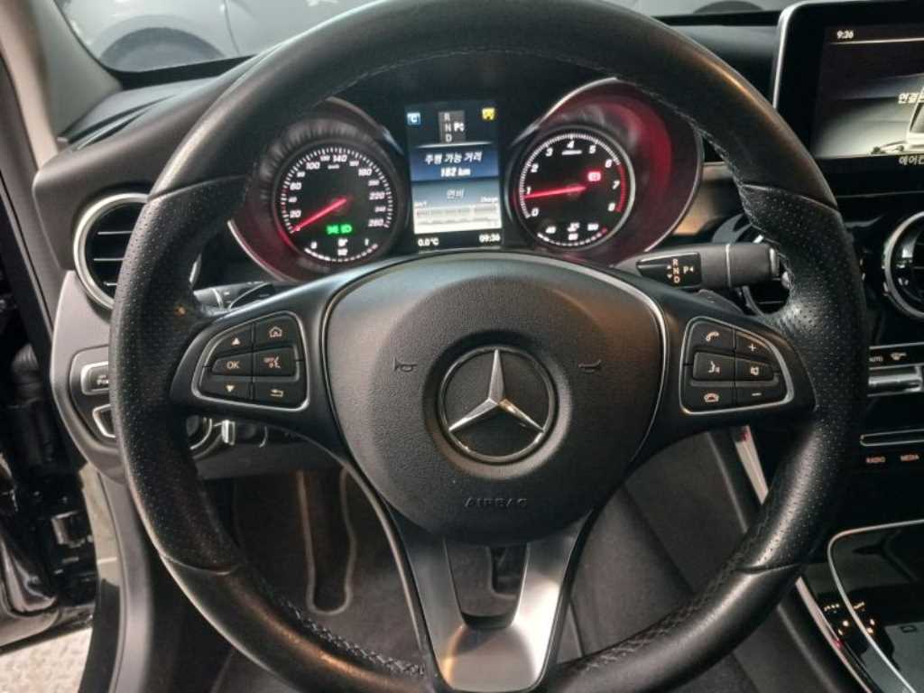 Mercedes Benz C Class - Vista 10