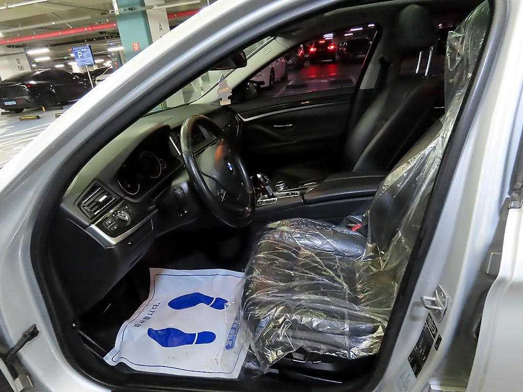 BMW 5 Series - Vista 6