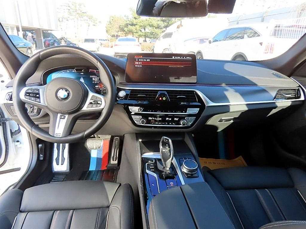 BMW 5 Series - Vista 7