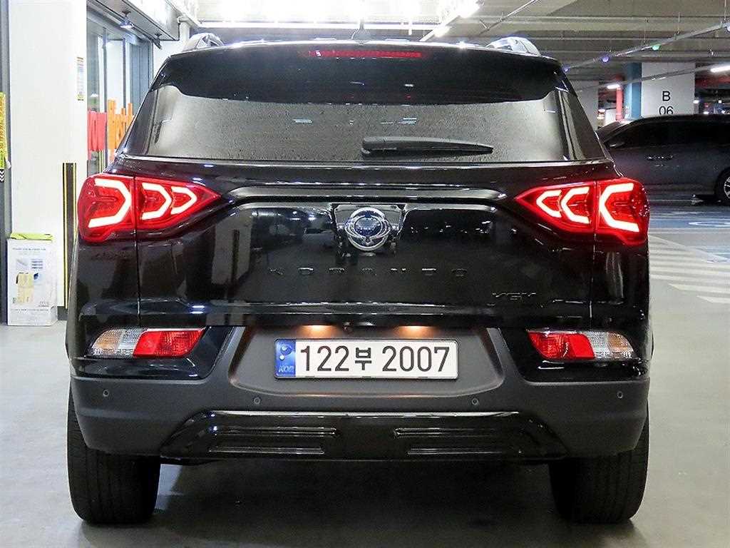 Ssangyong Korando - Vista 5