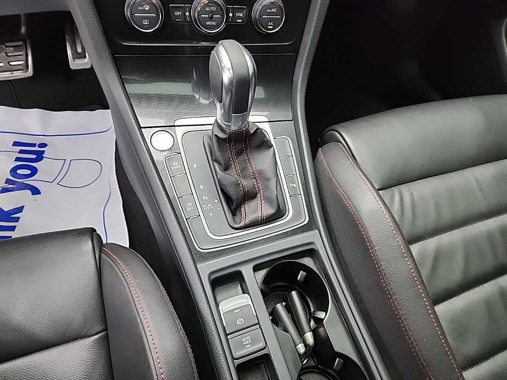 Volkswagen Golf - Vista 8