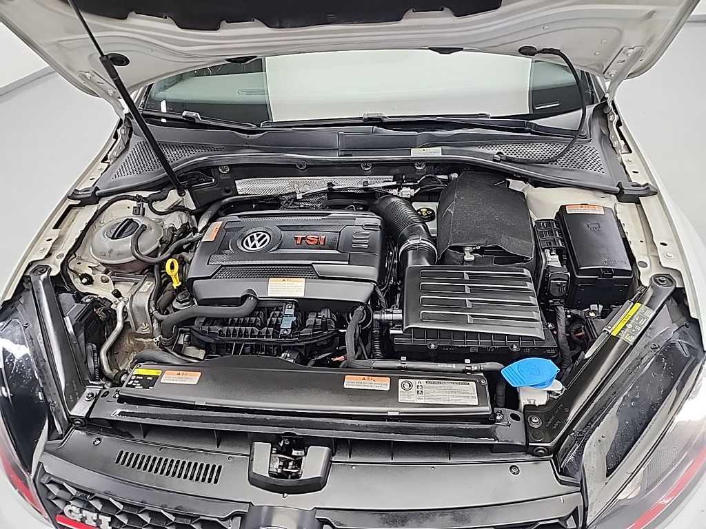 Volkswagen Golf - Vista 5