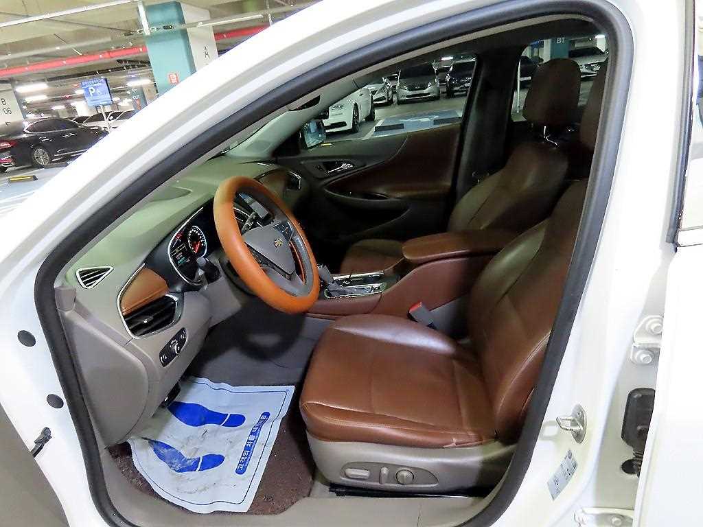 Chevrolet Malibu - Vista 6