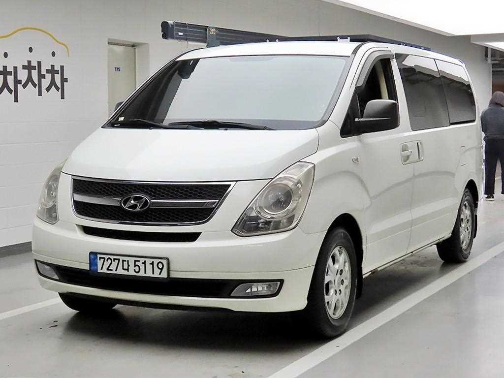 HYUNDAI Starex - Vista 4