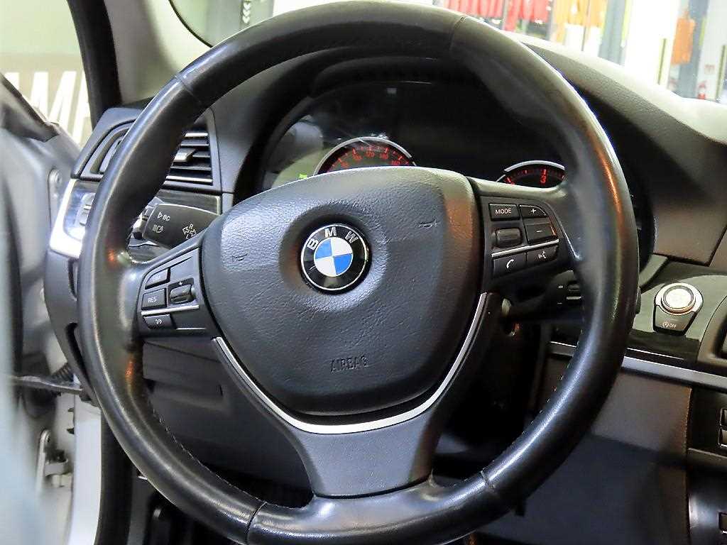 BMW 5 Series - Vista 8