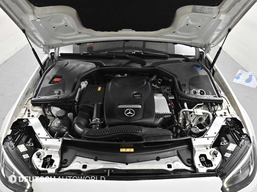 Mercedes Benz E class - Vista 6