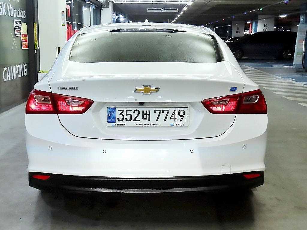 Chevrolet Malibu - Vista 5