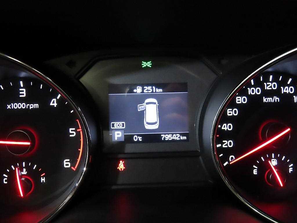 KIA Carnival - Vista 10