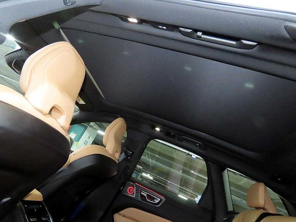 Volvo XC60 2022 Blanco - Importación desde Corea - HF Imports Iquique - Foto 16