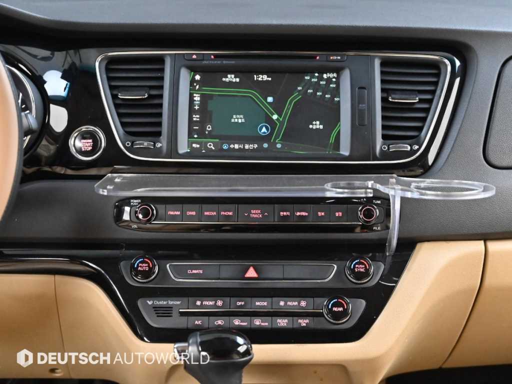 KIA Carnival 2016 Negro - Importación desde Corea - HF Imports Iquique - Foto 14