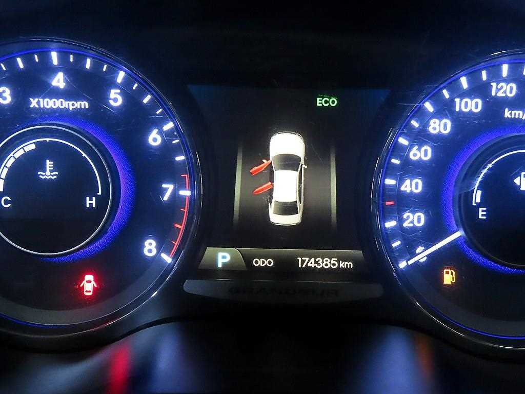 HYUNDAI Grandeur - Vista 9