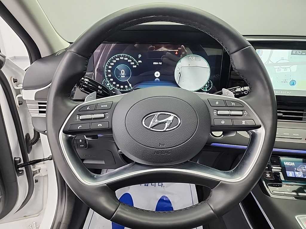 HYUNDAI Grandeur - Vista 9