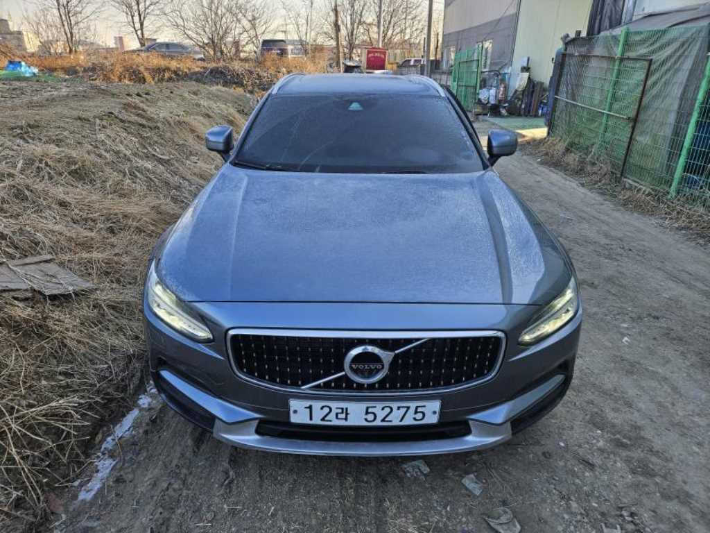 Volvo V90 - Vista 2