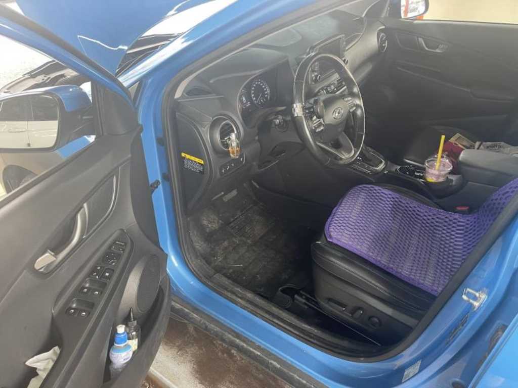 HYUNDAI Kona - Vista 12