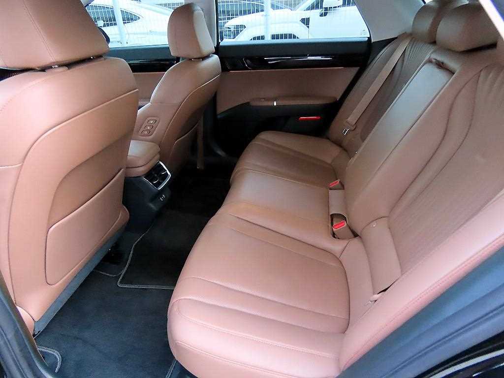 HYUNDAI Grandeur - Vista 6